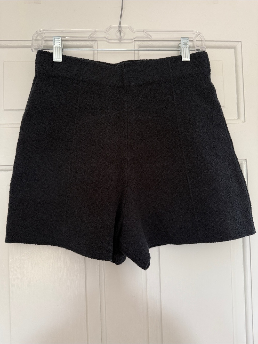 DISSH High-Waist Black Knit Shorts for Women